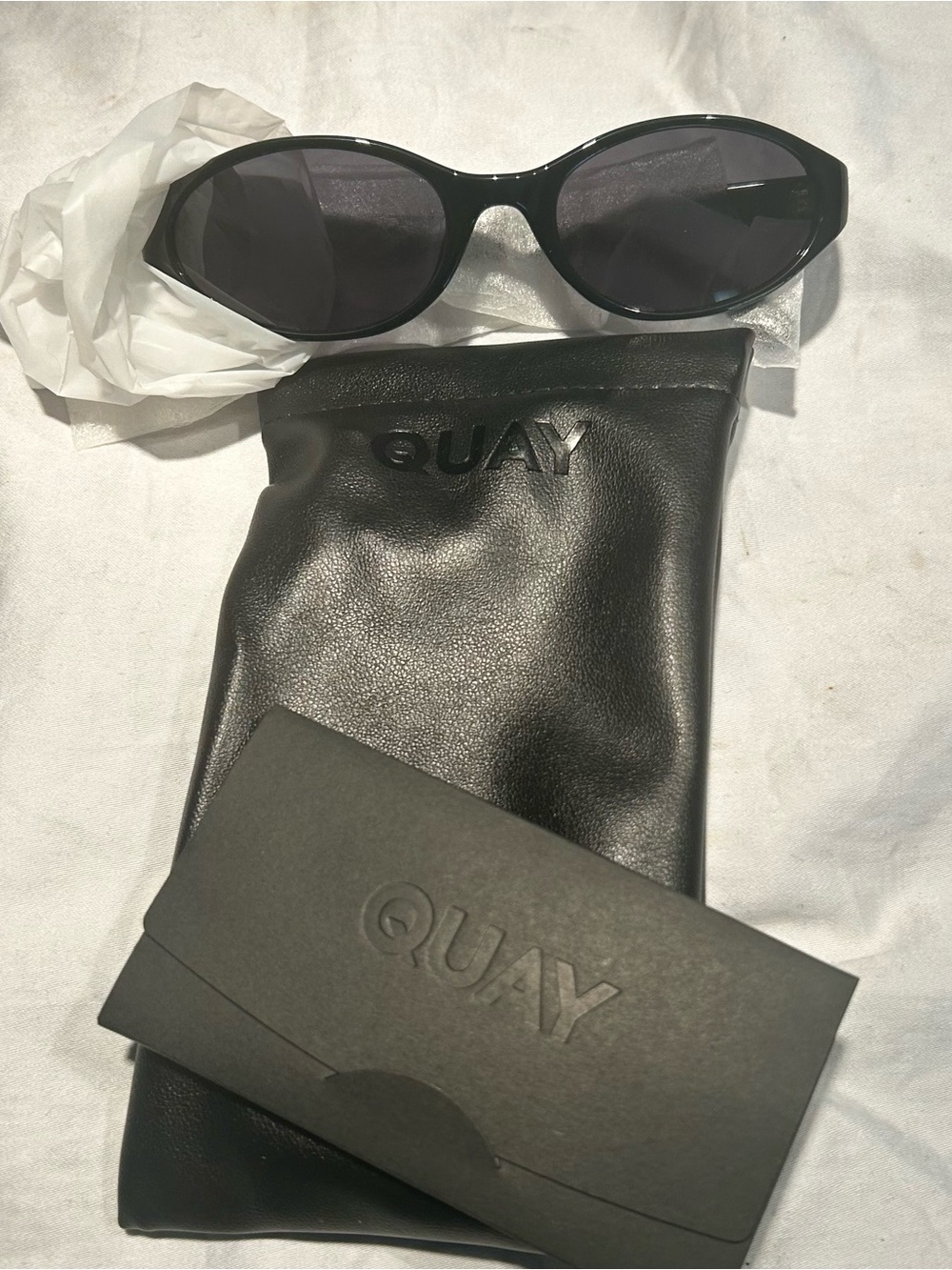 Quay Aura Points Sunglasses - New with case / cloth